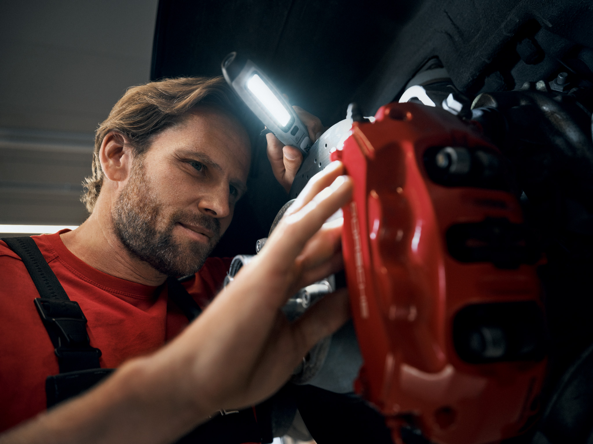 Porsche Service Image
