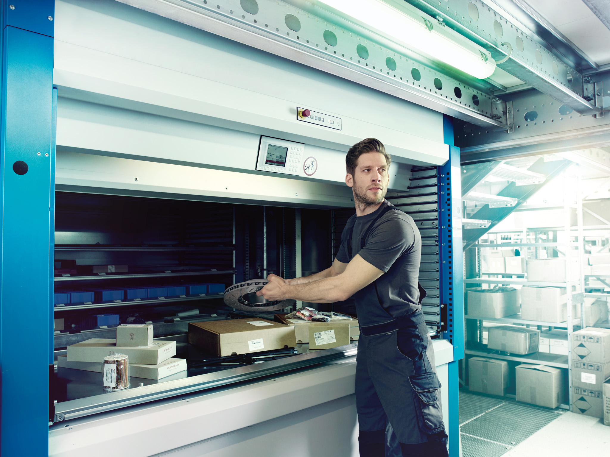 Porsche Service Image