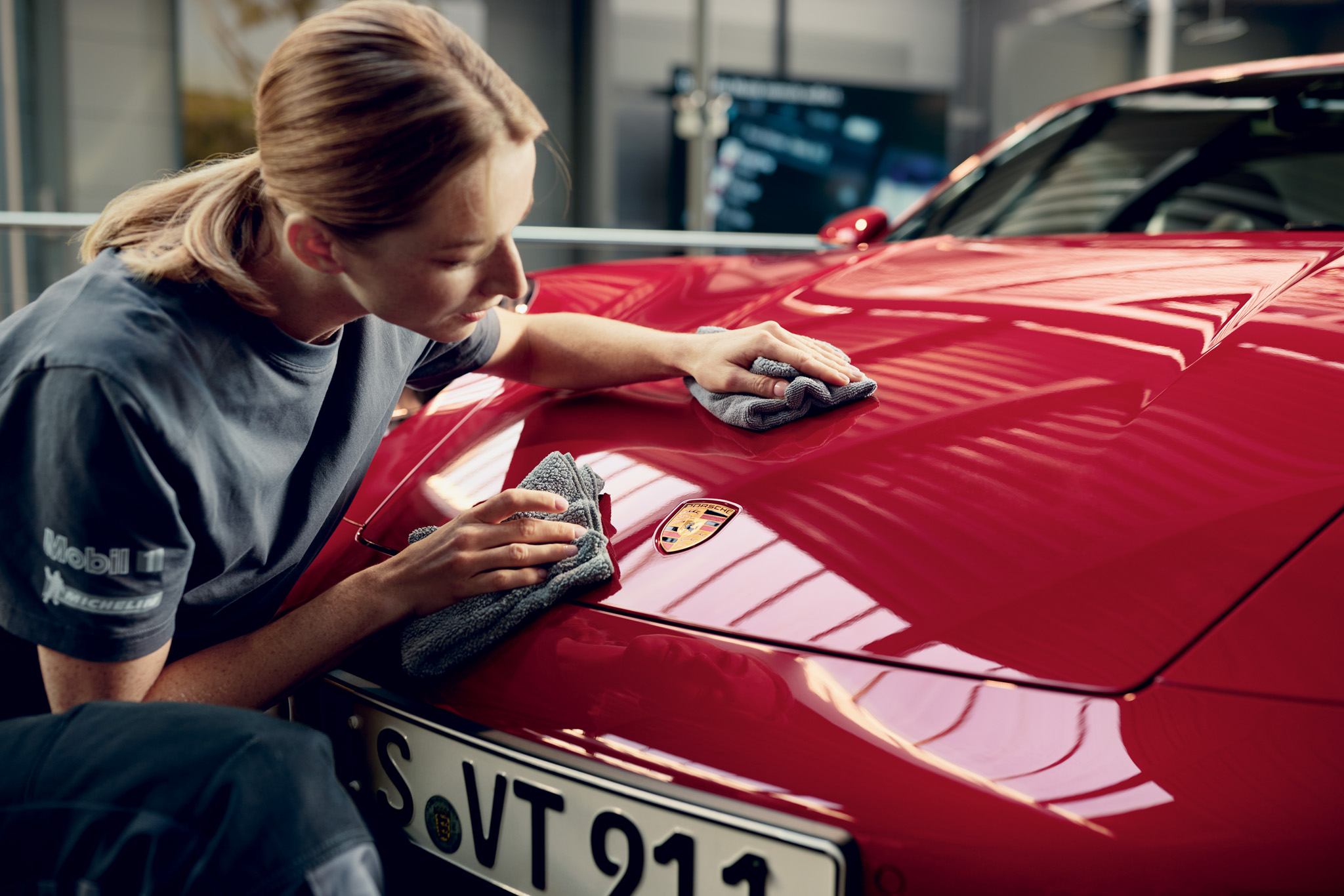 Porsche Service Image