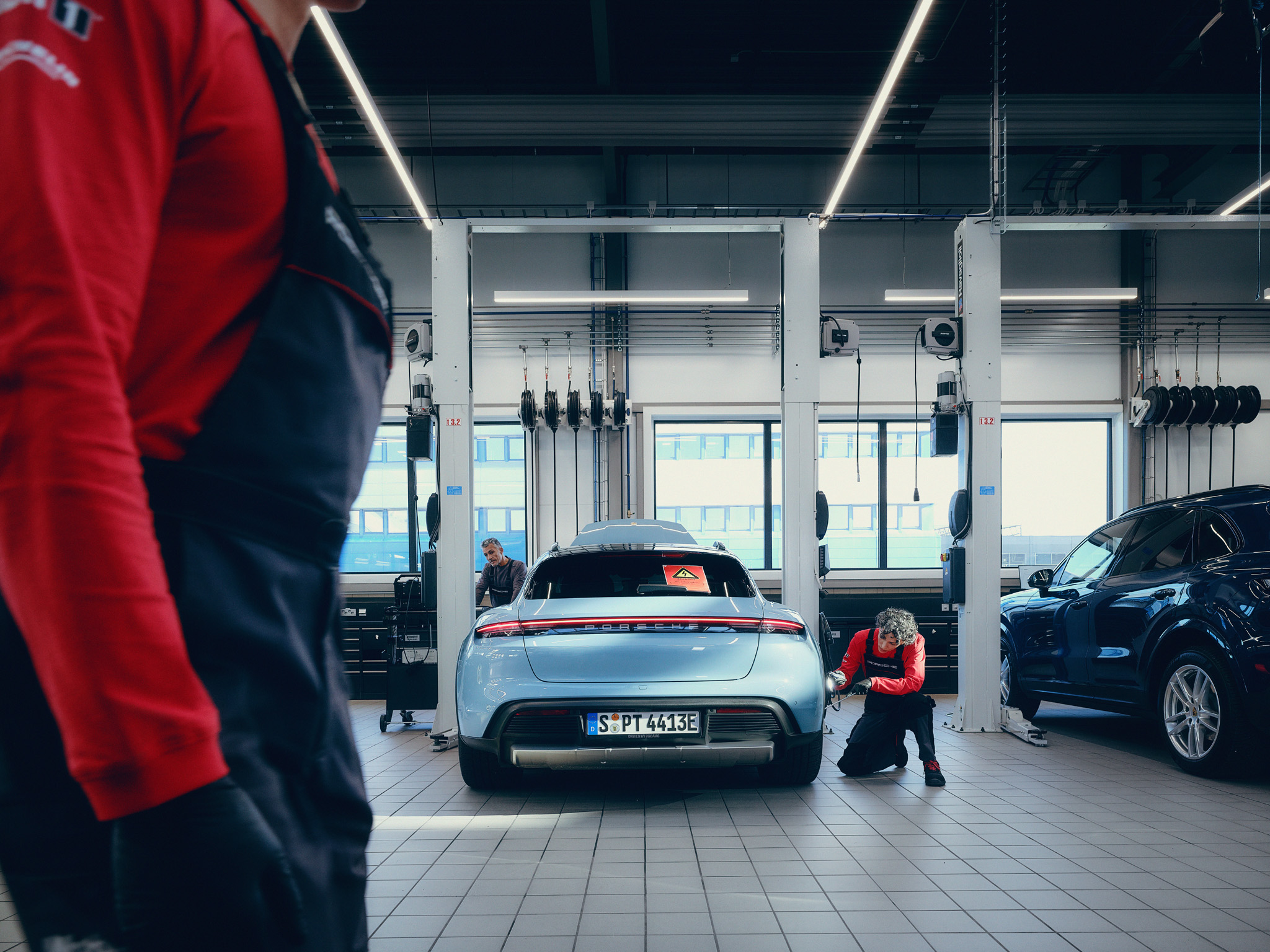 Porsche Service Image